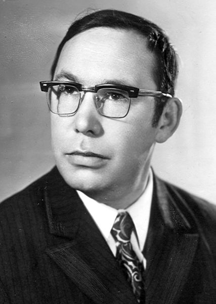Файл:Исенеков.jpg